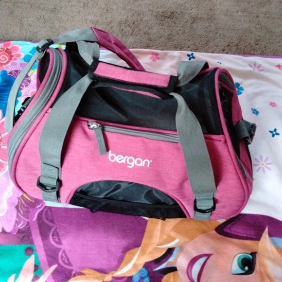 Pet Carrier - Picture 2 of 5